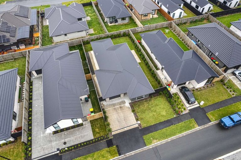 Photo of property in 90 Broadway Parade, Rolleston, 7615