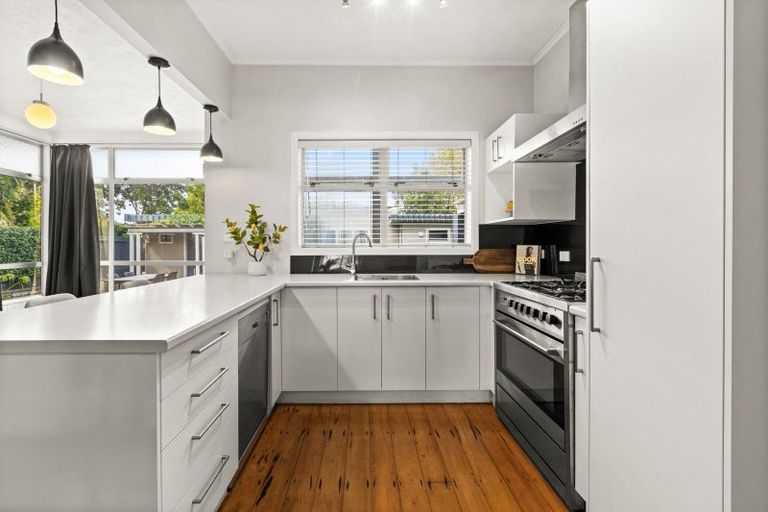 Photo of property in 13 Chambers Street, Te Awa, Napier, 4110