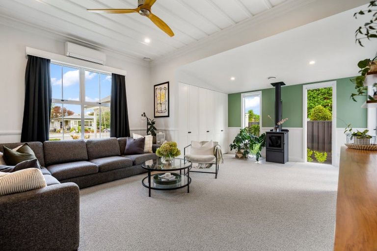 Photo of property in 13 Auckland Road, Greenmeadows, Napier, 4112