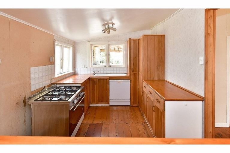 Photo of property in 2882 Kaipara Coast Highway, Glorit, Warkworth, 0984