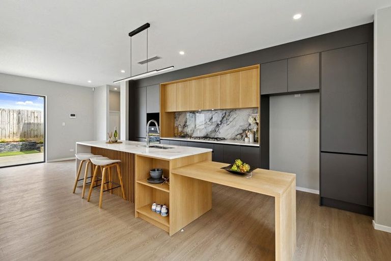 Photo of property in 15 Bela Vista Boulevard, Swanson, Auckland, 0614