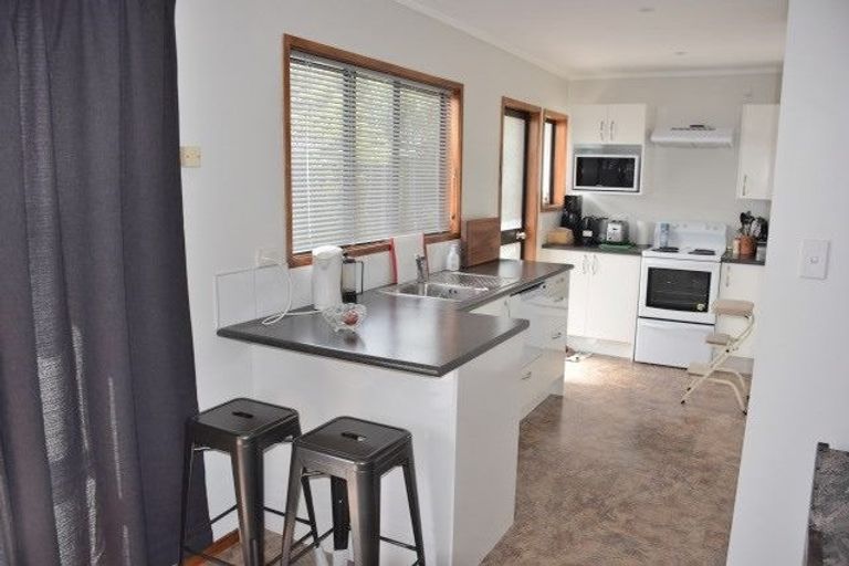 Photo of property in 53a Brandon Road, Glen Eden, Auckland, 0602