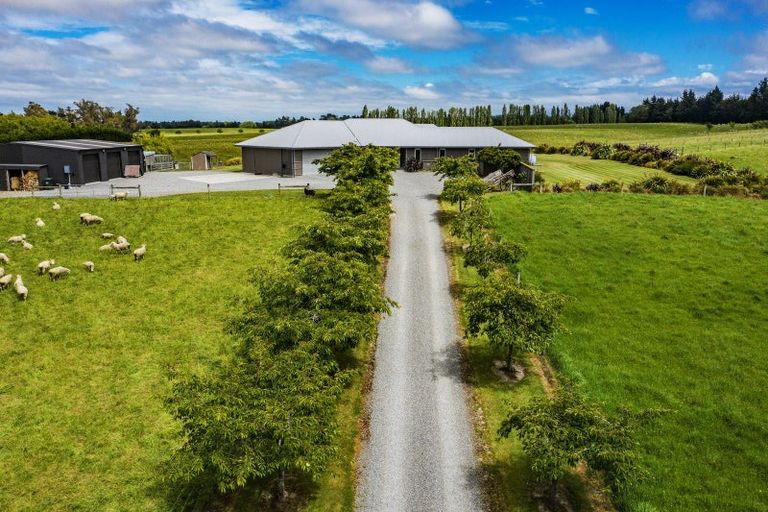 Photo of property in 61 Loburn Whiterock Road, Loburn, Rangiora, 7472