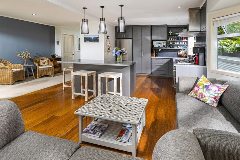 Photo of property in 29 Korotaha Terrace, Rothesay Bay, Auckland, 0630