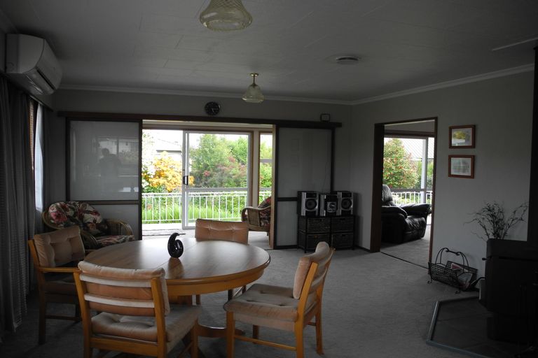 Photo of property in 11 Oxford Street, Waimate, 7924