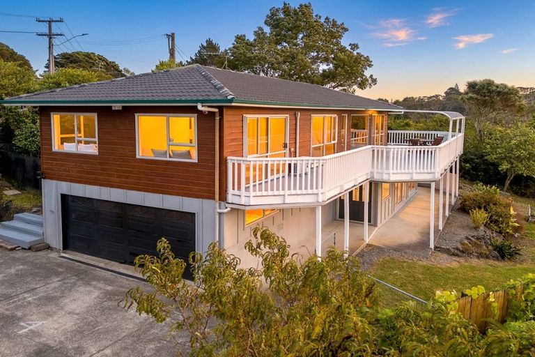 Photo of property in 281 Sturges Road, Henderson Valley, Auckland, 0612