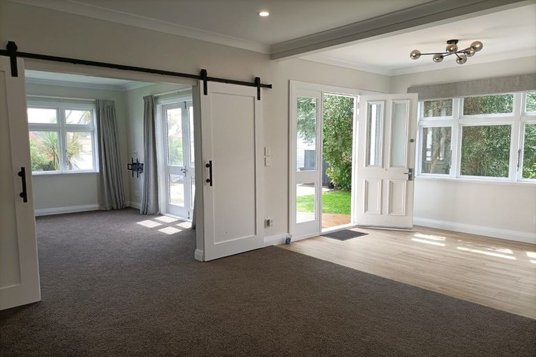 Photo of property in 40 Torridon Road, Miramar, Wellington, 6022