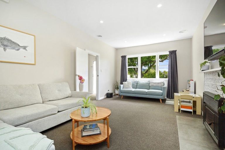 Photo of property in 43 Seddon Street, Wallaceville, Upper Hutt, 5018