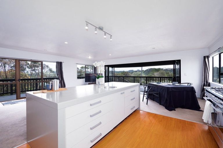 Photo of property in 75 Yorke Road, Haruru, 0204