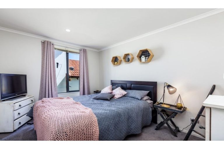 Photo of property in 77 Alverna View, Gulf Harbour, Whangaparaoa, 0930