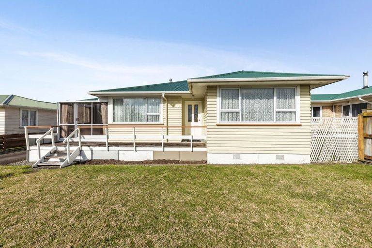 Photo of property in 135 Cracroft Street, Waitara, 4320