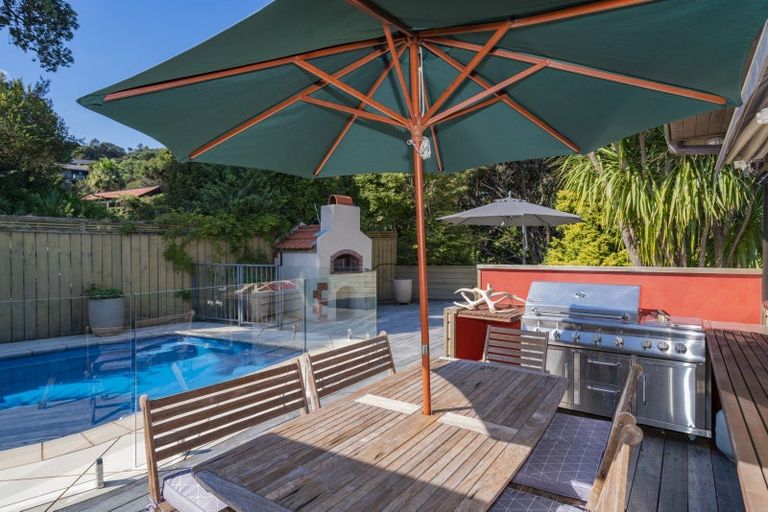 Photo of property in 3 Puriri Place, Whitianga, 3510