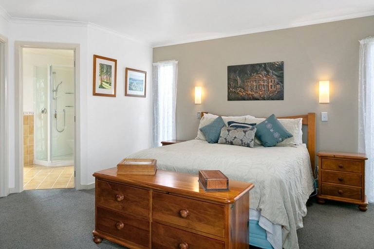 Photo of property in 2 Vaucluse Drive, Nukuhau, Taupo, 3330