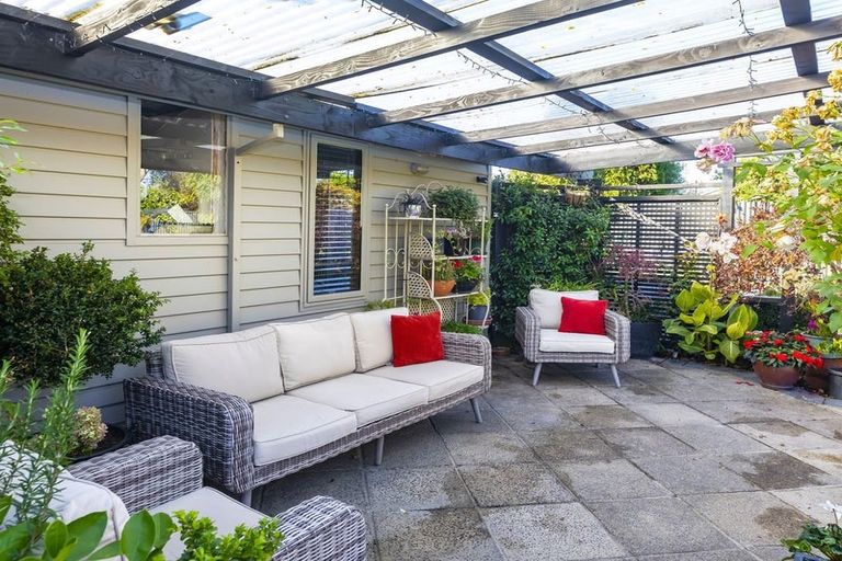 Photo of property in 188 Weston Road, St Albans, Christchurch, 8052