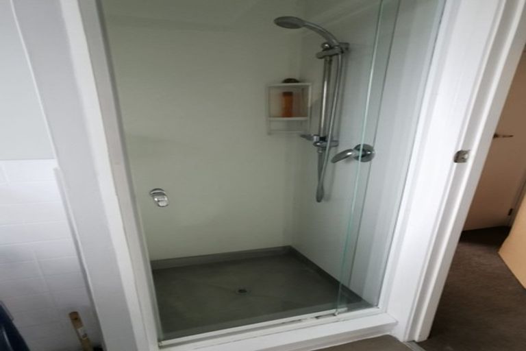 Photo of property in 4 Tree View Avenue, Glenfield, Auckland, 0629