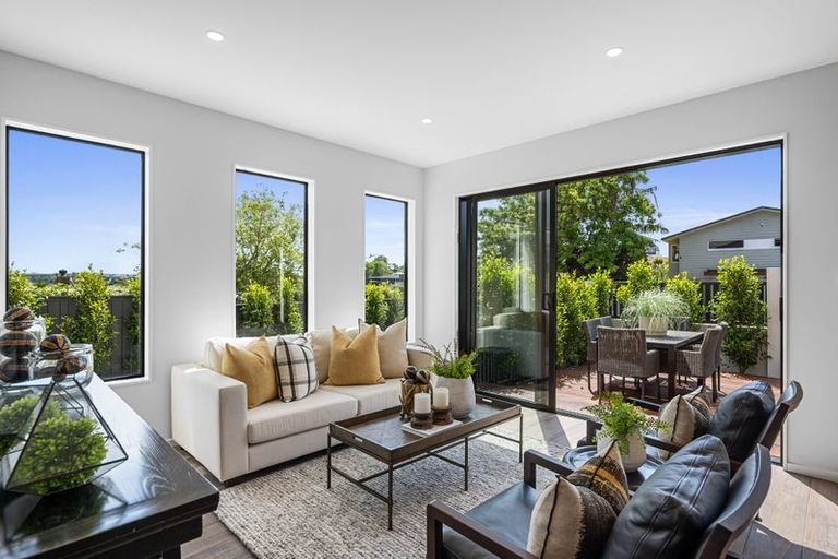 Photo of property in 12a Eric Price Avenue, Takapuna, Auckland, 0620