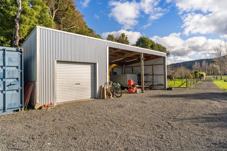 Photo of property in 34 Kaitoke Waterworks Road, Kaitoke, Upper Hutt, 5018