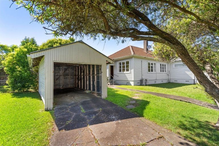 Photo of property in 23 Clarence Road, Northcote Point, Auckland, 0627