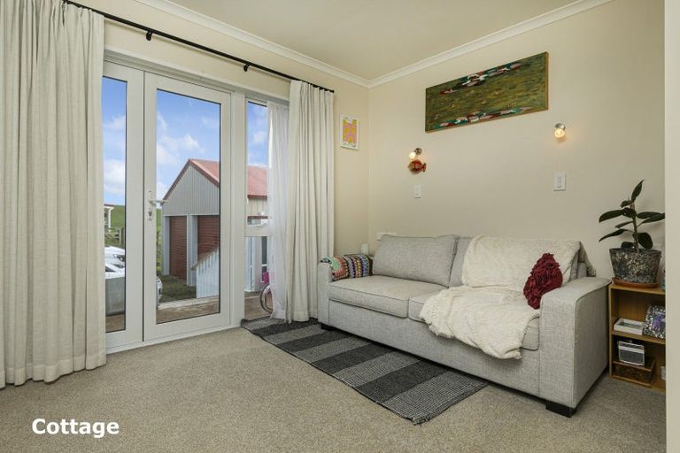 Photo of property in 76 Muriwai Road, Muriwai, 0881