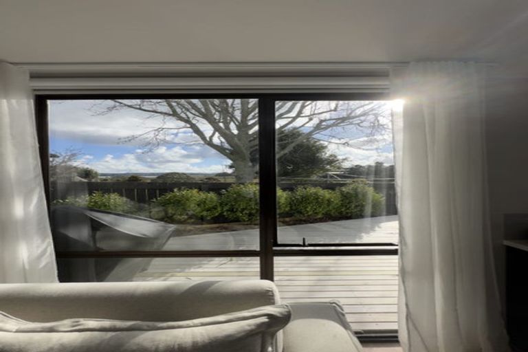 Photo of property in 1/48 Philomel Crescent, Bayswater, Auckland, 0622
