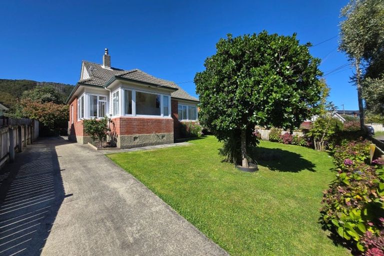 Photo of property in 4 Poole Street, Taita, Lower Hutt, 5011