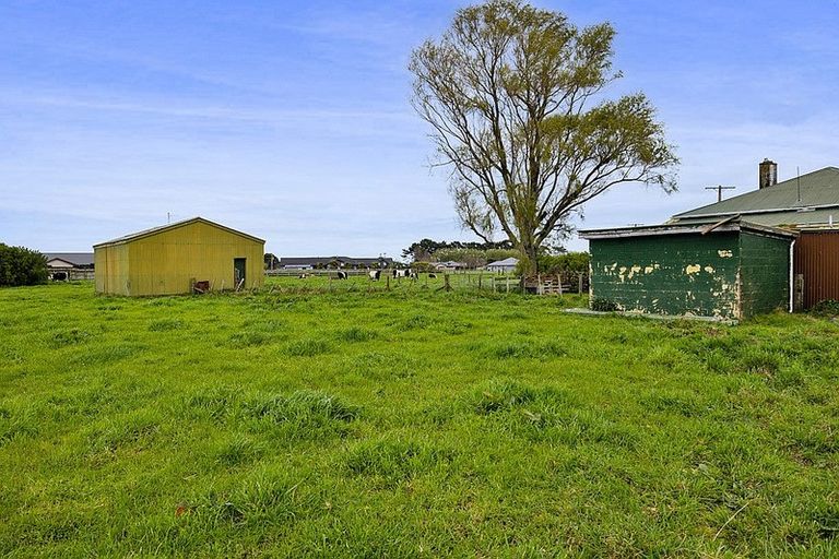 Photo of property in 41 County Drive, Hawera, 4610