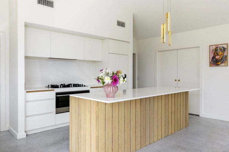 Photo of property in 13 Lochinvar Lane, Acacia Bay, Taupo, 3385