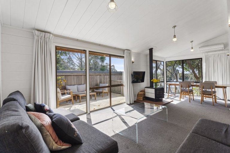 Photo of property in 175a Mokoia Road, Birkenhead, Auckland, 0626