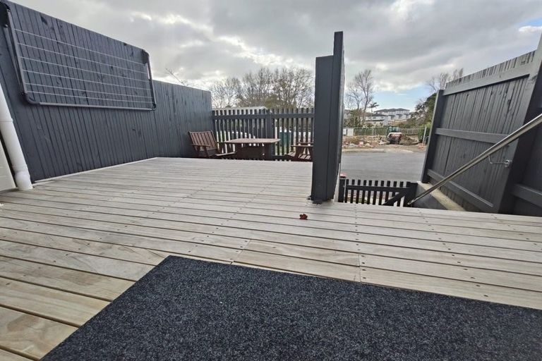 Photo of property in 3/13 Grove Lane, Pakuranga, Auckland, 2010