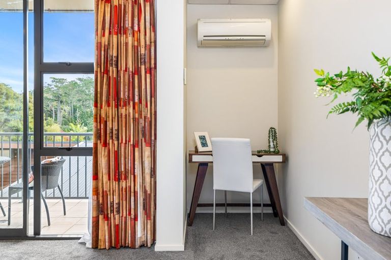 Photo of property in 11/28 The Avenue, Albany, Auckland, 0632