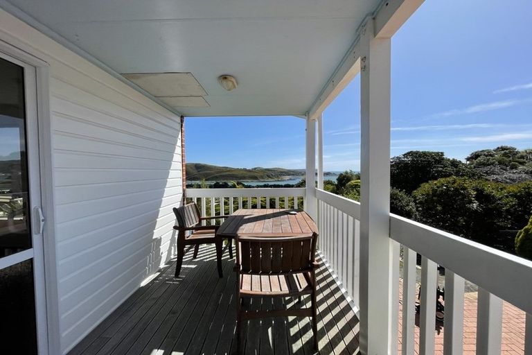 Photo of property in 27 Mana View Road, Paremata, Porirua, 5026