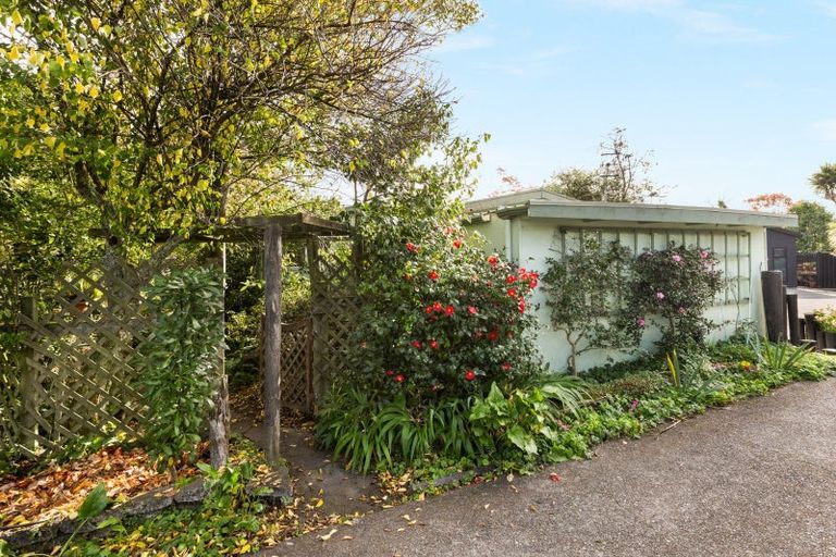 Photo of property in 12b Saint Hill Lane, Havelock North, 4130