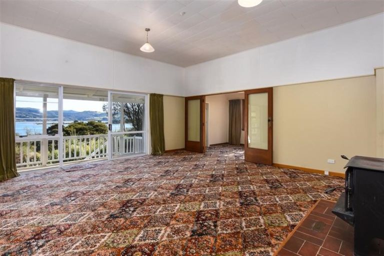 Photo of property in 192 Doctors Point Road, Waitati, 9085