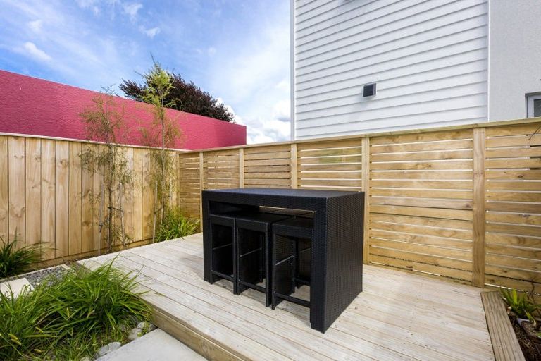 Photo of property in 1115a High Street, Taita, Lower Hutt, 5011