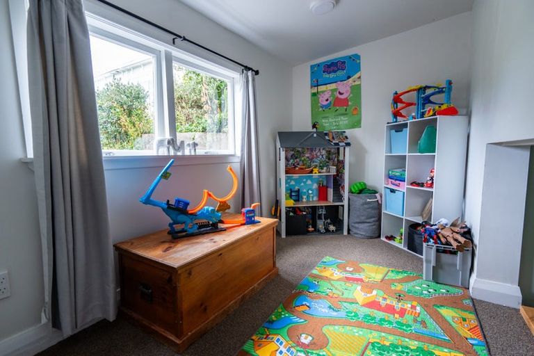 Photo of property in 40 Hargreaves Street, Mount Cook, Wellington, 6021