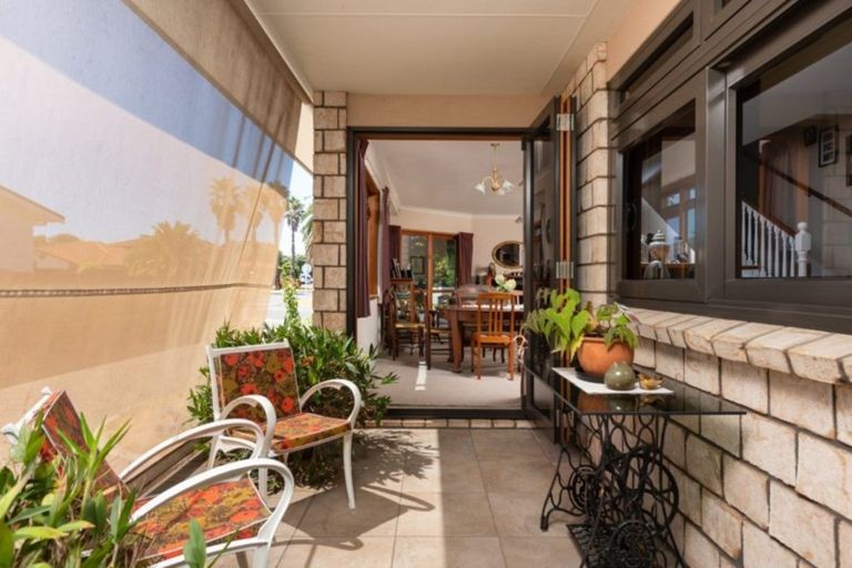 Photo of property in 10 Fairway Avenue, Mount Maunganui, 3116