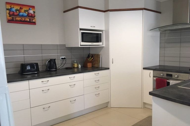 Photo of property in 99 Solomon Street, Brookfield, Tauranga, 3110