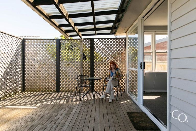 Photo of property in 1005a Hood Street, Mayfair, Hastings, 4122