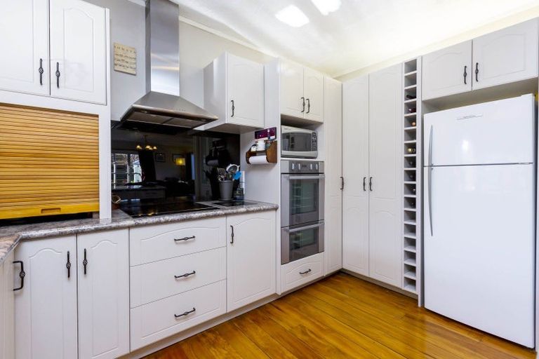 Photo of property in 10a Stephen Street, Trentham, Upper Hutt, 5018