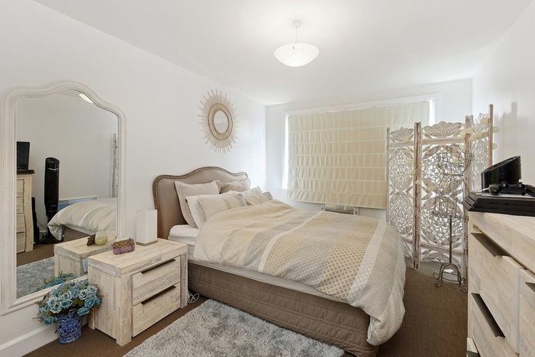 Photo of property in 60 Hamilton Avenue, Ilam, Christchurch, 8041