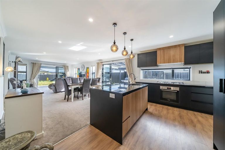 Photo of property in 4 Fenwick Crescent, Wallaceville, Upper Hutt, 5018