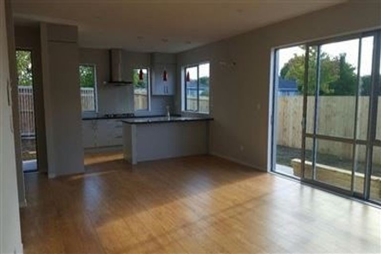 Photo of property in 2 Bahari Drive, Ranui, Auckland, 0612
