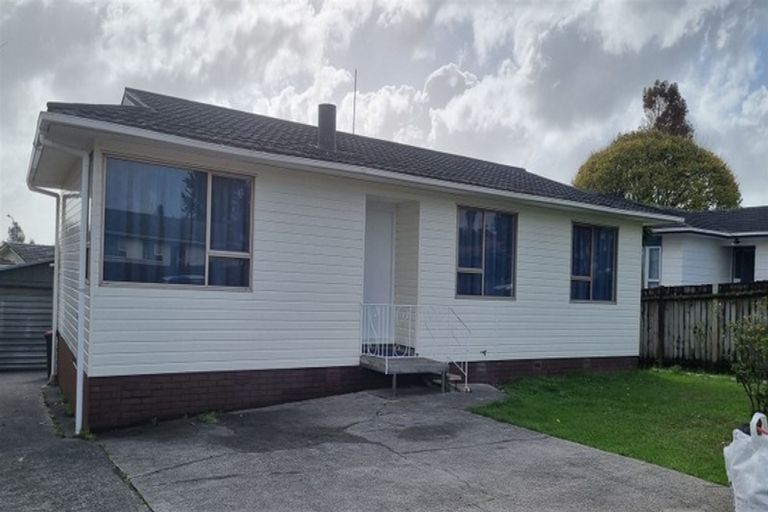 Photo of property in 48 Te Irirangi Drive, Clover Park, Auckland, 2019