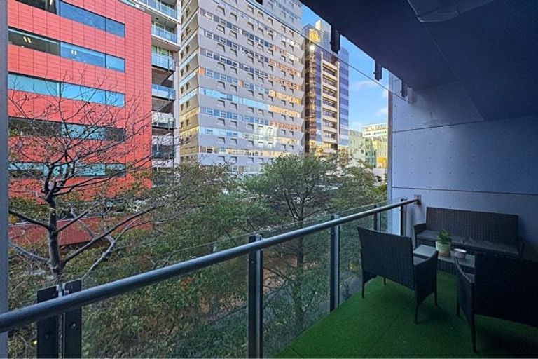 Photo of property in Gerondis Bldg Apartments, 305/60 Willis Street, Wellington Central, Wellington, 6011