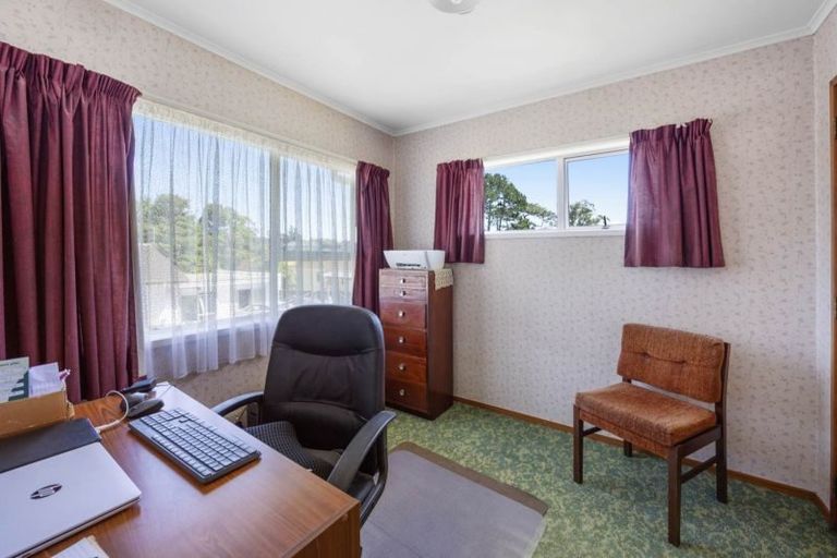 Photo of property in 79 Oreil Avenue, West Harbour, Auckland, 0618