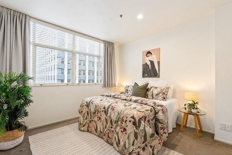 Photo of property in Hume House, 31/152 The Terrace, Wellington Central, Wellington, 6011