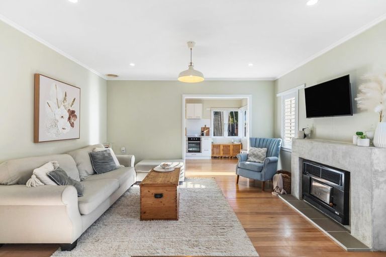 Photo of property in 7 Kenmure Avenue, Forrest Hill, Auckland, 0620