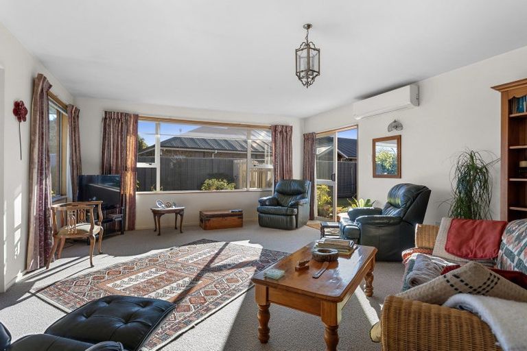 Photo of property in 15 Windsor Court, Rangiora, 7400