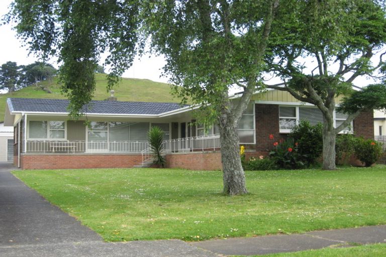Photo of property in 8 Scott Avenue, Mangere Bridge, Auckland, 2022