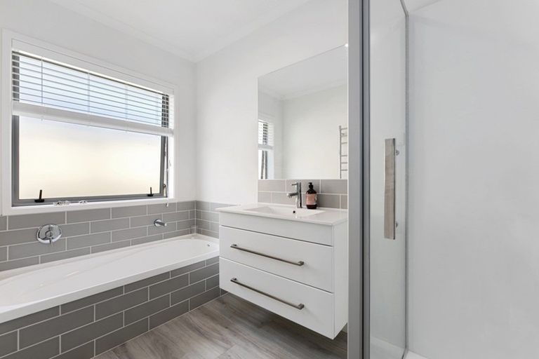 Photo of property in 20 Te Kio Crescent, Papamoa Beach, Papamoa, 3118